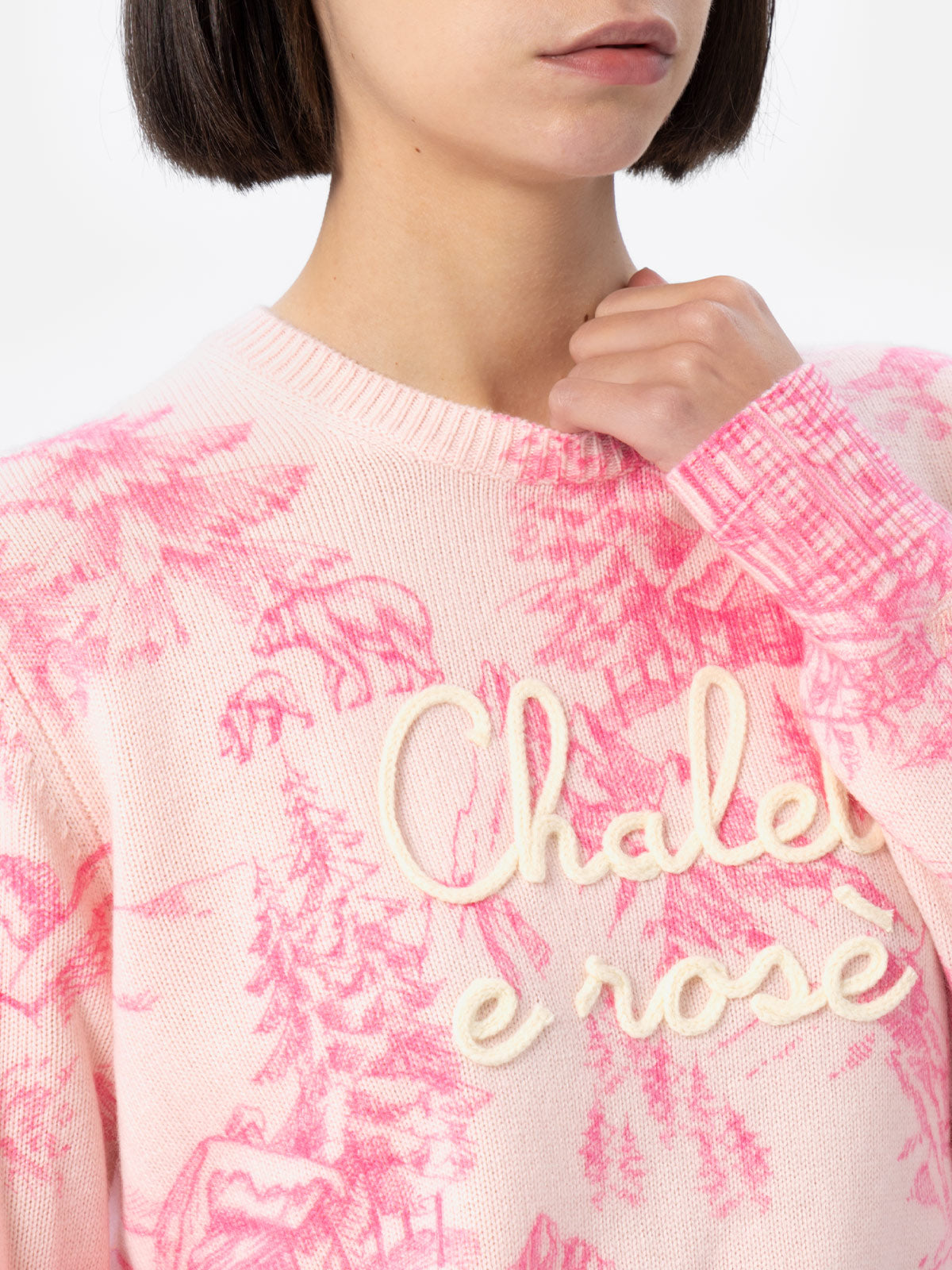 Woman pink sweater New Queen with toile de jouy print and Chalet e Rosè embroidery